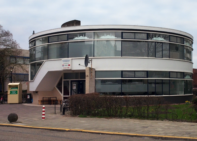 827995 Gezicht op de Moskee Eyup Sultan Camii (Bernadottelaan 3) te Utrecht.